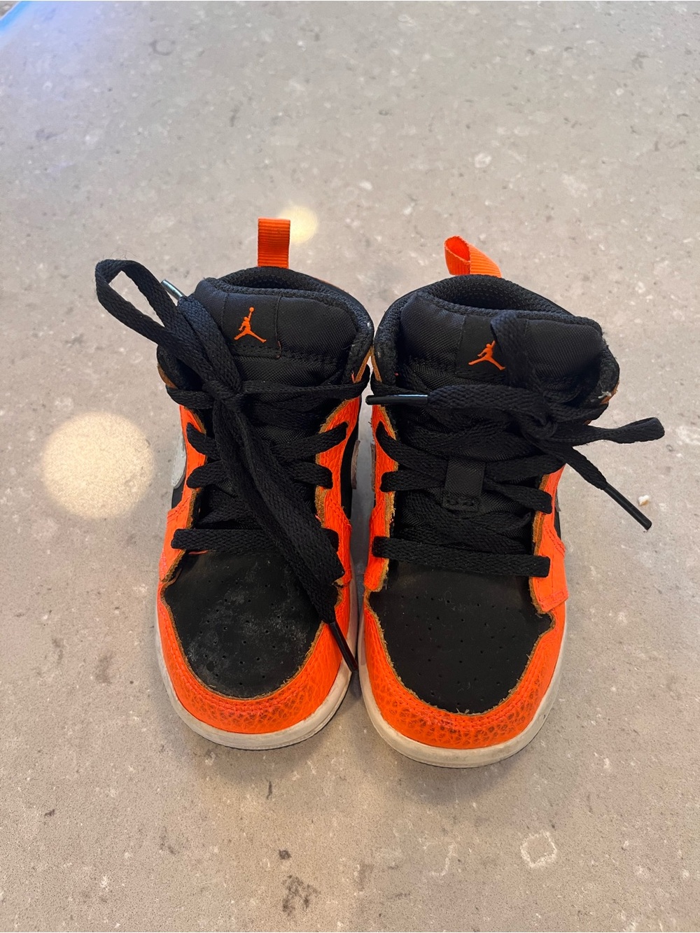 AIR JORDAN 1 MID TD Toddler Size 7C Orange Black Cone Sneaker